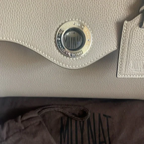 Discontinued MOYNAT Voyage Taurillon Blush PM Touterelle w/zip pouch & dust bags - Picture 7 of 15